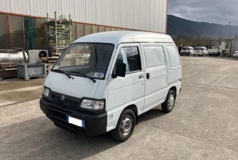 Autocarro Piaggio Porter (B)