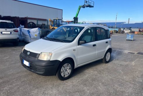 Autovettura Fiat Panda