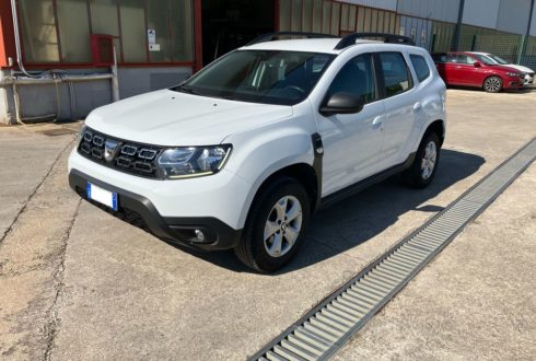 Autovettura Dacia Duster
