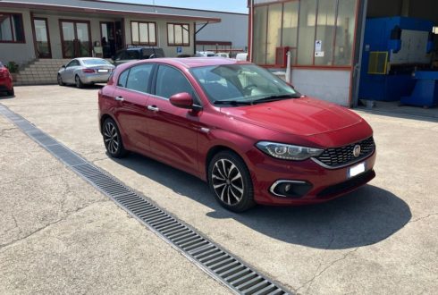 Autovettura Fiat Tipo