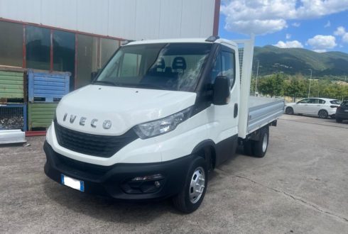 Autocarro Iveco Daily 35C16
