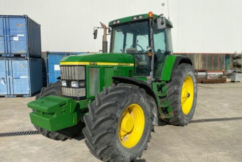 Trattore agricolo John Deere 7810