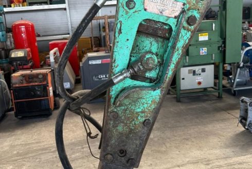 Martello demolitore per escavatore Montalbert