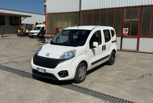 Autocarro Fiat Qubo 1.3 MJT